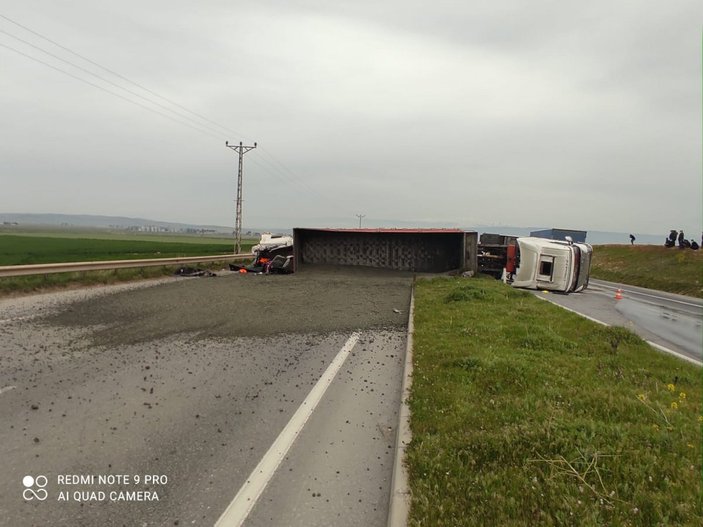 Kahramanmaraş'ta iki tır kazaya karıştı: Sürücülerden biri öldü