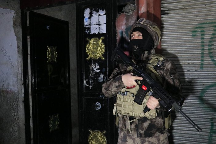 Adana merkezli 4 ilde uyuşturucu operasyonu: 25 gözaltı kararı