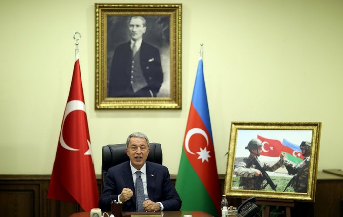 Hulusi Akar, Azerbaycan Savunma Bakanı Hasanov ile görüştü