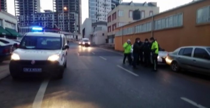 Kartal'da polisin kovaladığı hırsızların kaçma taktiği