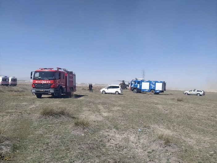 Konya'da askeri uçak düştü