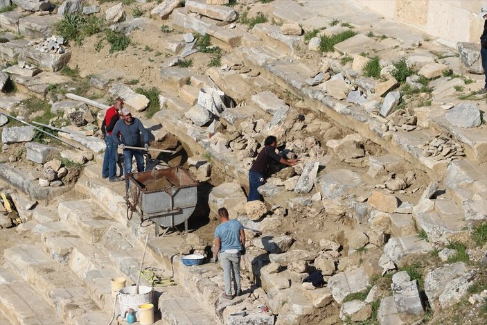 Laodikya Antik Tiyatrosu, izleyicilerini ağırlamak için gün sayıyor