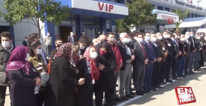 Şehit pilot Burak Gençcelep’in cenazesi Trabzon'a getirildi
