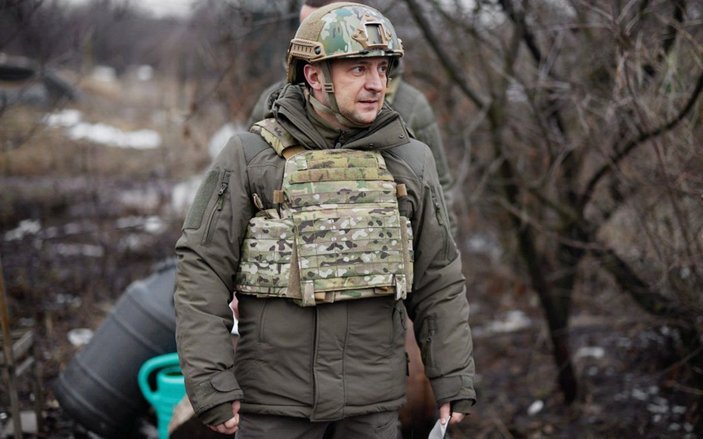 Ukrayna Devlet Başkanı Vladimir Zelenskiy’den orduya moral ziyareti