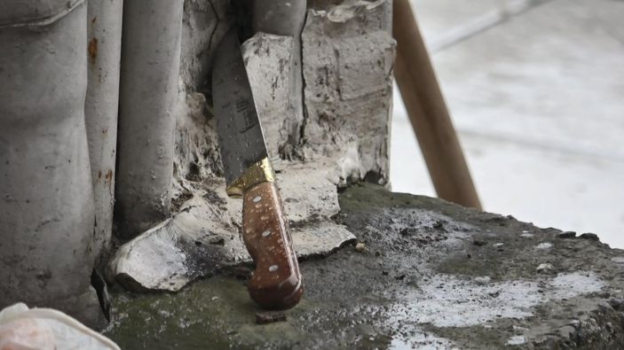 Bursa'da kardeşini sokak ortasında bıçakladı, teslim oldu