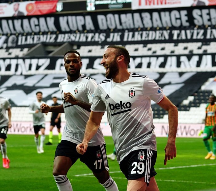 Cenk Tosun: Beşiktaş'ın ihtiyacı varsa görevden kaçmam