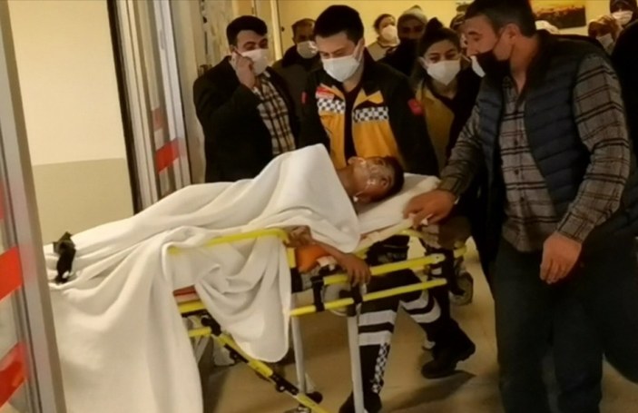 Bursa'da tiner tenekesini yakmaya çalışırken patlamada yaralandı