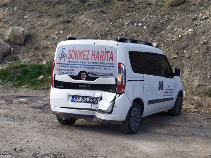 İ Elazığ'da kaza yaptı, hem ehliyeti kaptırdı hem de ceza yedi