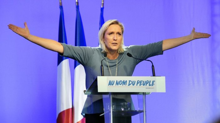 Fransa'da aşırı sağcı Le Pen, 2022 için adaylığını açıkladı
