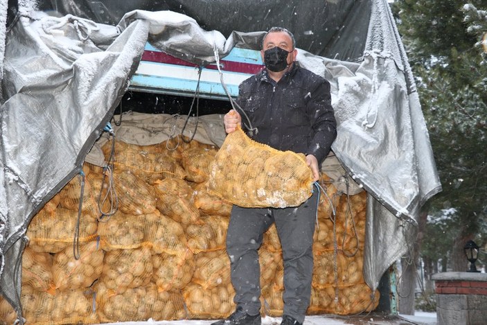 Cumhurbaşkanı Erdoğan'ın müjdesi, soğan ve patates üreticilerini sevindirdi
