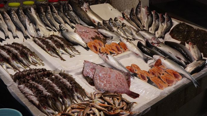 Kültür balıkları tezgahlarda