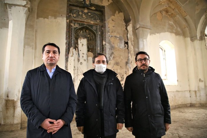 Fahrettin Altun'dan Karabağ'daki yıkımı görmezden gelenlere tepki