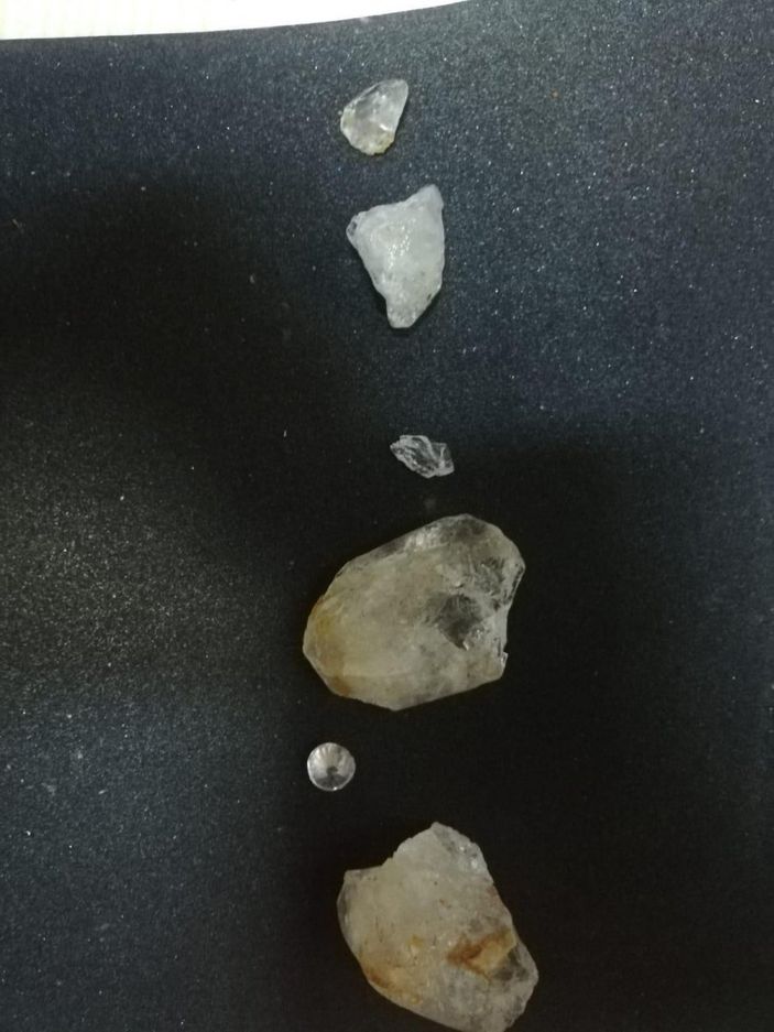 i Afyonkarahisar'da evden 6 parça değerli taş gasbedildi