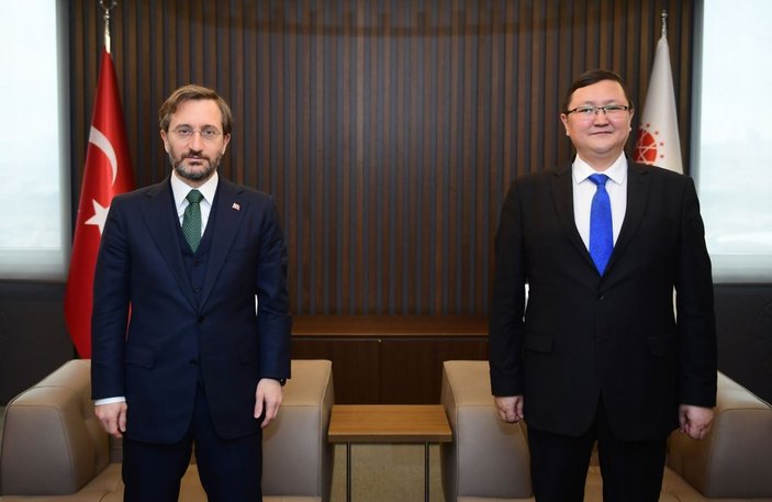 Fahrettin Altun, Kırgızistan Kültür Bakanı İmanaliyev ile görüştü