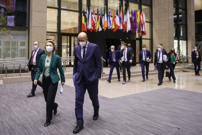 Avrupa Birliği liderleri, aralarındaki protokol krizinin tekrarlanmaması için toplanıyor