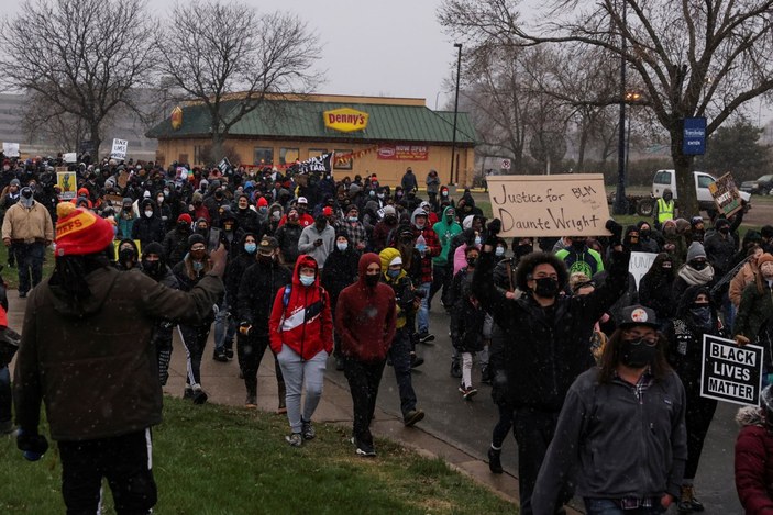 ABD'de Daunte Wright'ın ölümünün ardından protestolar sürüyor