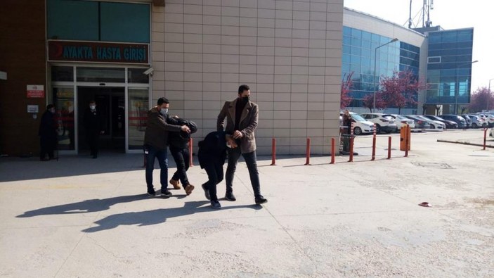Bursa'da oto hırsızları, polis kovalamacasında yakalandı