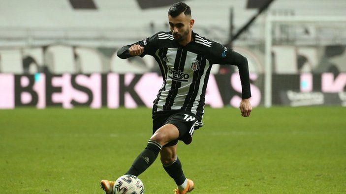 Ghezzal: Beşiktaş'ta devam etmek beni mutlu eder