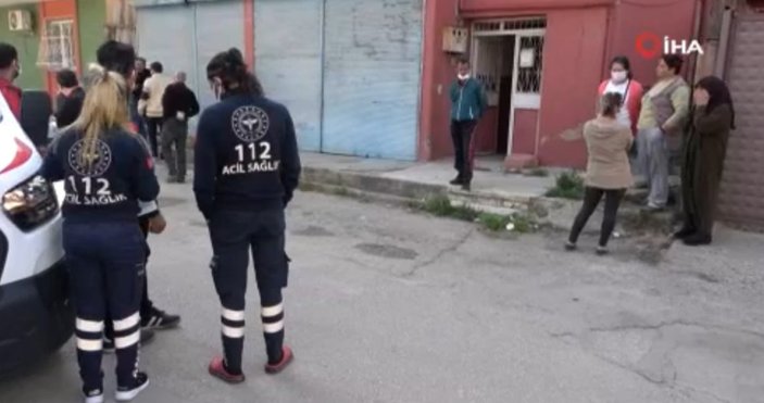 Adana’da öldürdüğü arkadaşının yüzünü örtüp evi temizledi