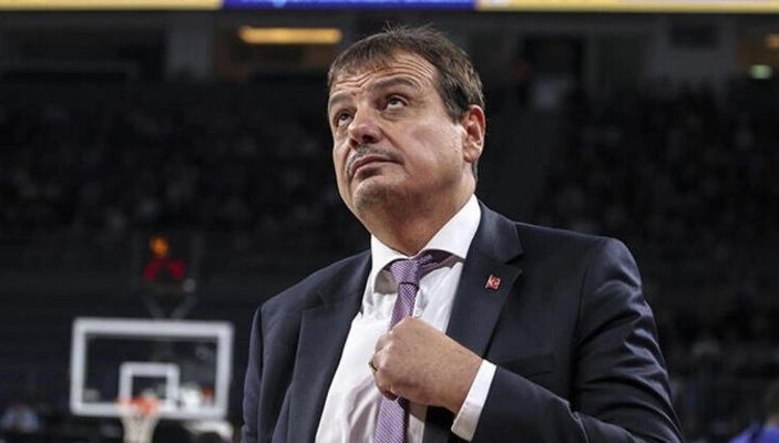 Ergin Ataman: Milli maçın olduğu günde Euroleague maçının olması hoş değil