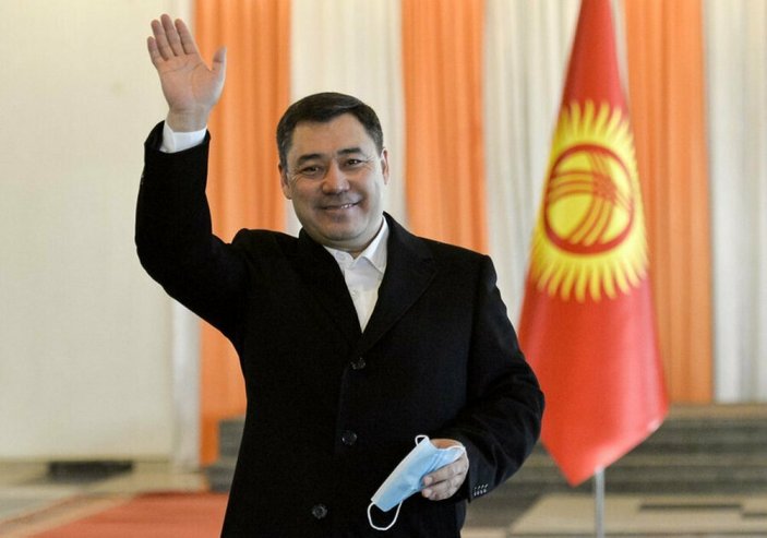 Kırgızistan’ın zehirli bitki ile koronaya tedavi önerisi