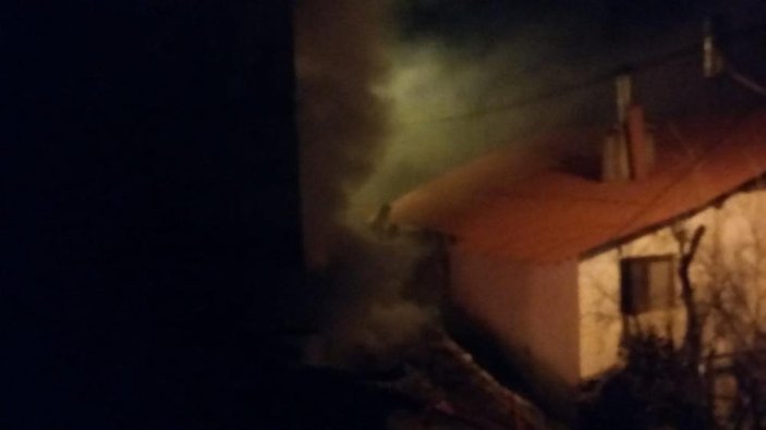 Karaman’da yangın: 5 ev kül oldu