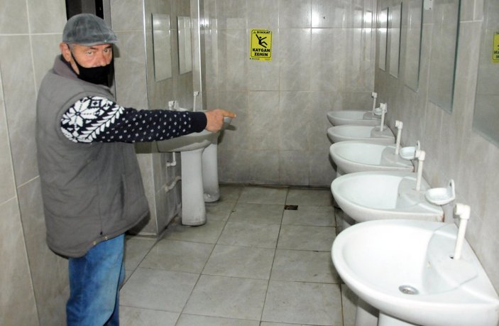 Kayseri'de Ramazan ayında caminin 25 musluğunu çaldılar