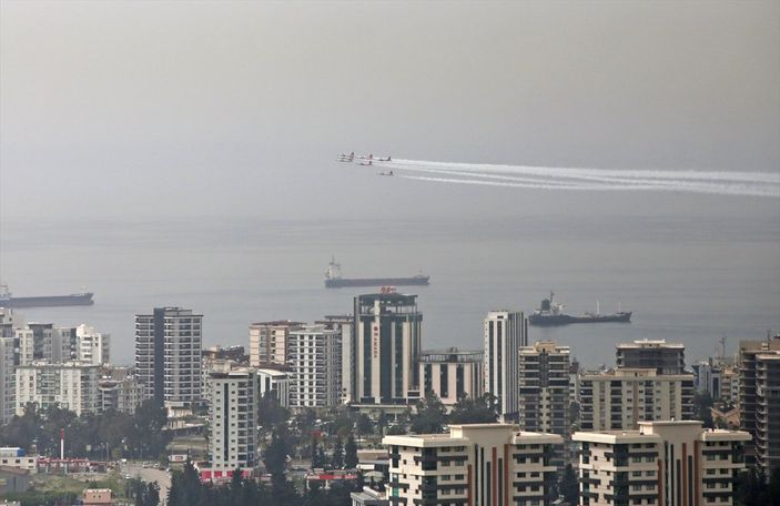 Türk Yıldızları, Hatay semalarında uçtu