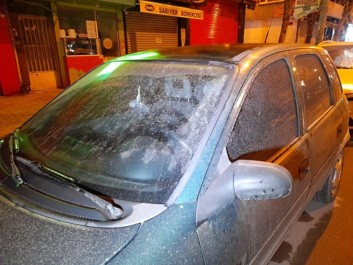İstanbul'a çamur yağdı, sürücüler yıkamacılara koştu