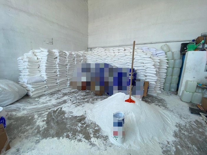 Konya polisi 34 bin 185 kilogram sahte toz deterjan ele geçirdi