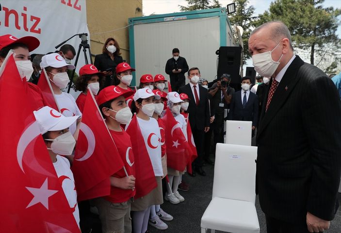 a Cumhurbaşkanı Erdoğan