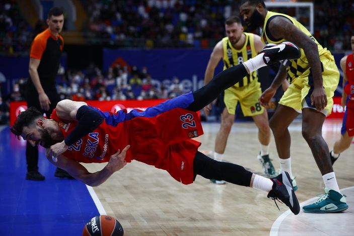 Fenerbahçe, Euroleague'de 2-0 geriye düştü