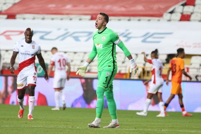 Galatasaray deplasmanda Antalyaspor'u mağlup etti