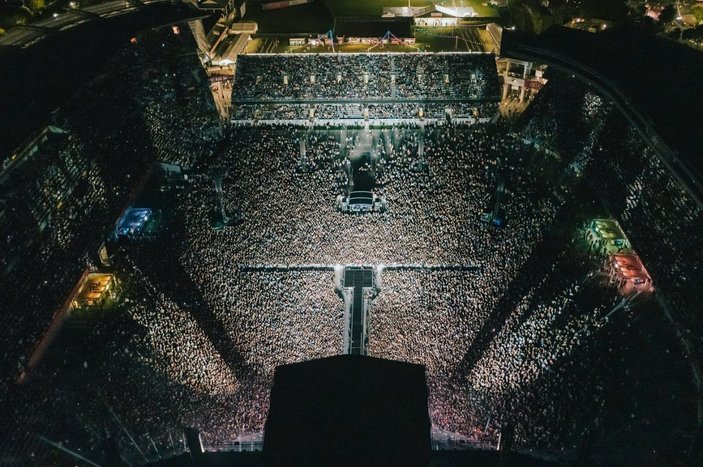 Yeni Zelanda’da 50 bin kişilik konser