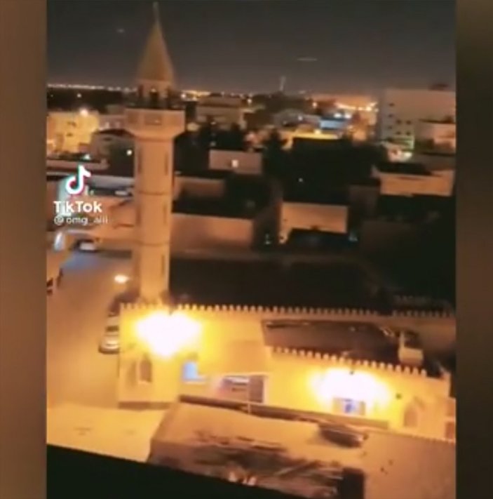Bahreyn'de imam, megafonu açık unutup uyudu