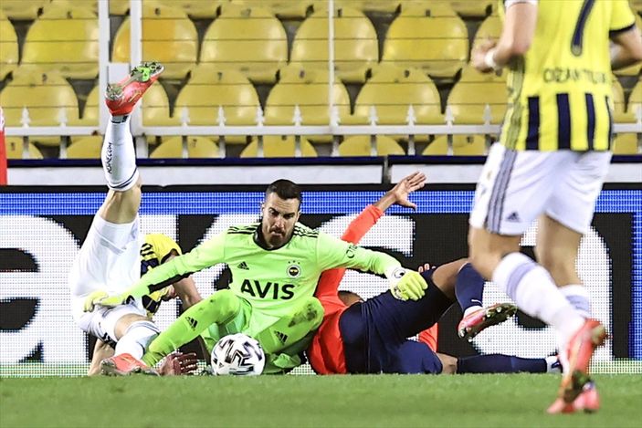 a Takım arkadaşlarından Harun Tekin’e destek