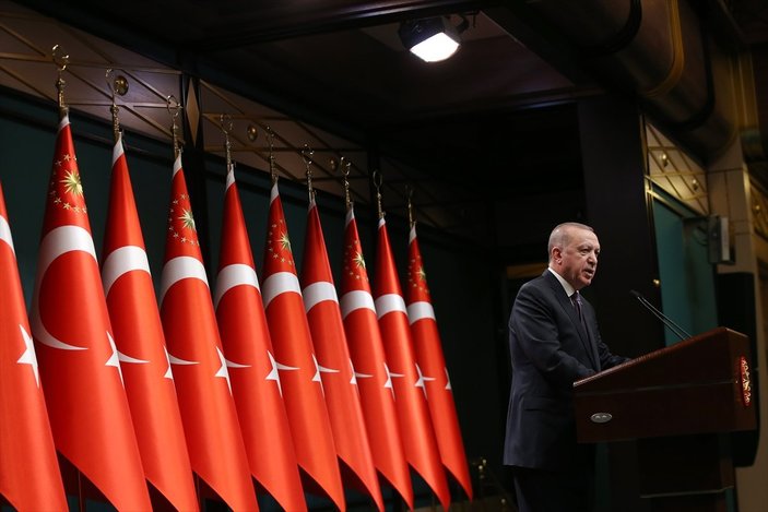 Cumhurbaşkanı Erdoğan: Yüz yüze eğitime ara veriyoruz