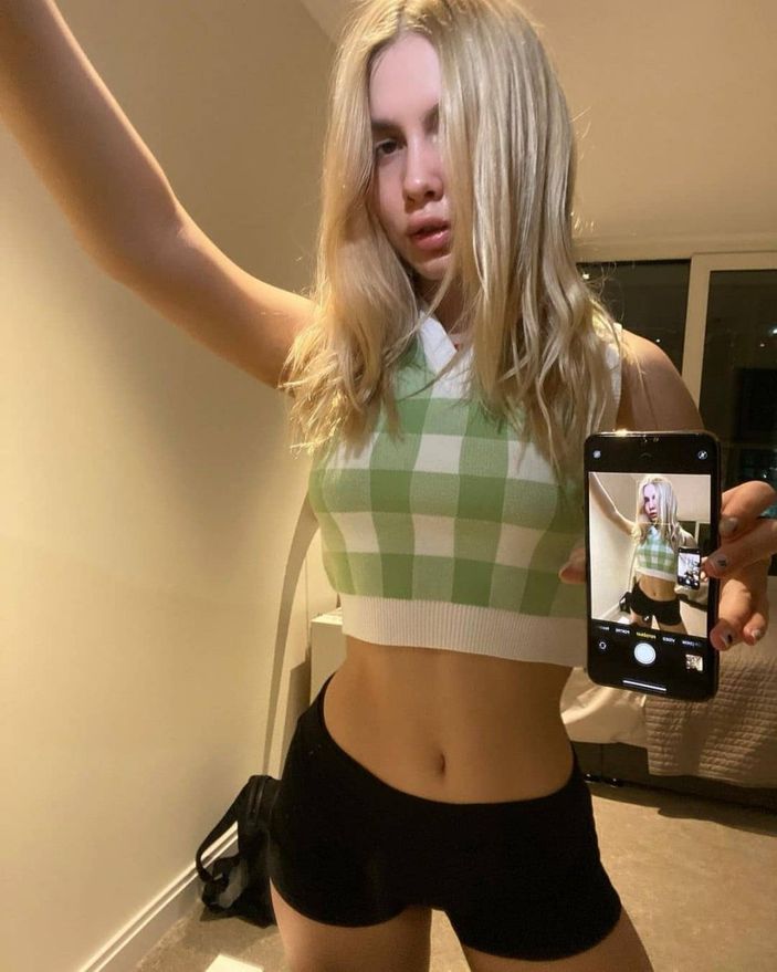 Aleyna Tilki'den aşkın tanımı