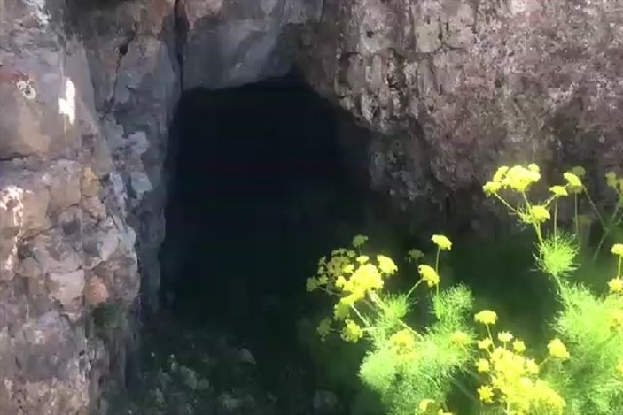 Irak’ın kuzeyinde çift girişli mağara ele geçirildi
