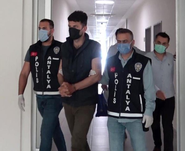 Antalya'da kanser hastalarının ilaçlarını çalarak satan şüpheli yakalandı