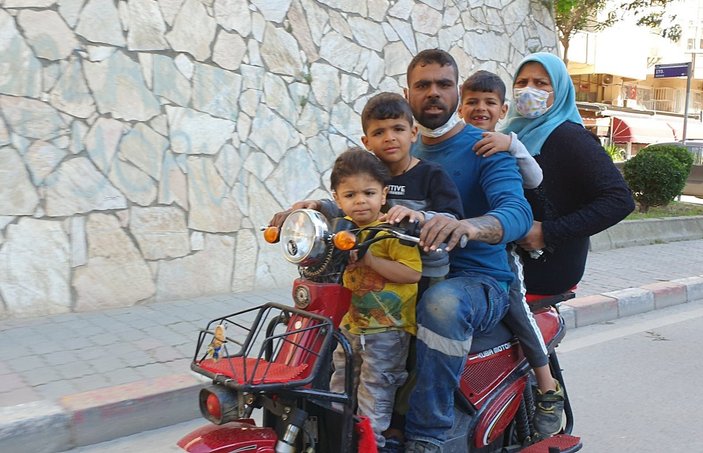 Aydın'da elektrikli bisiklet üzerinde tehlikeli yolculuk