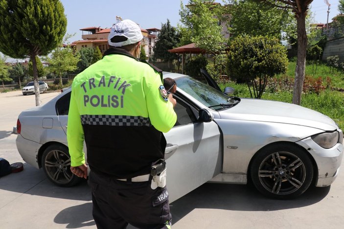 Denizli'de polisin 'dur' ihtarına uymayan sürücüye ceza