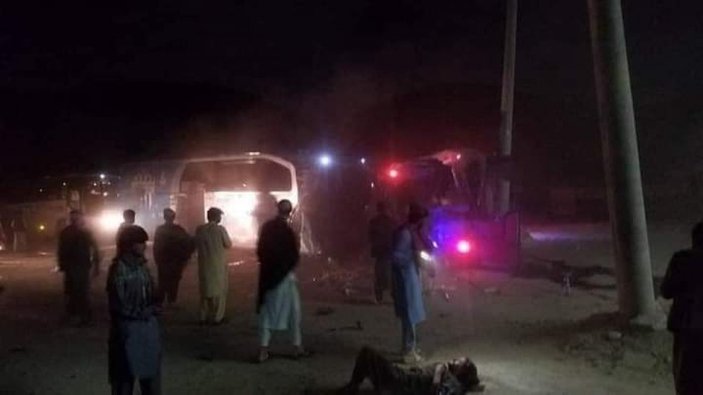 Afganistan’da iki yolcu otobüsü çarpıştı