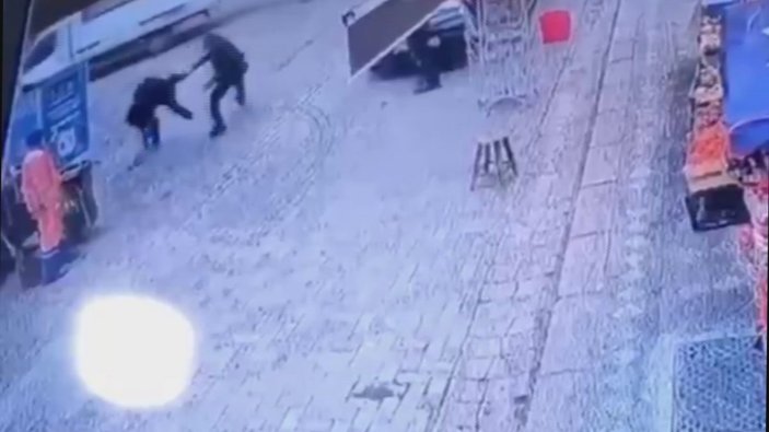 Zeytinburnu'nda motosiklet hırsızı bekçiye yakalandı