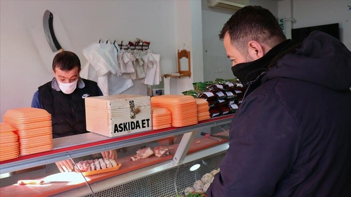 Adıyamanlı kasaptan askıda et uygulaması