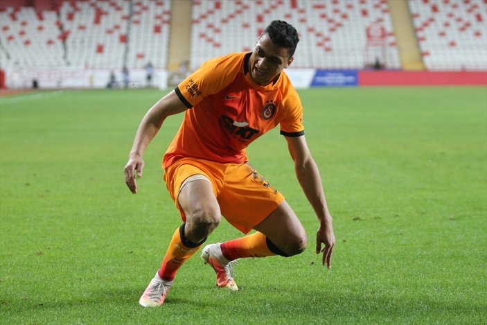 Galatasay, transfer döneminde Mohamed'i bitirmek istiyor