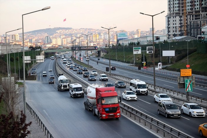 Tam kapanma öncesi İstanbul'dan Anadolu'ya kaçış başladı