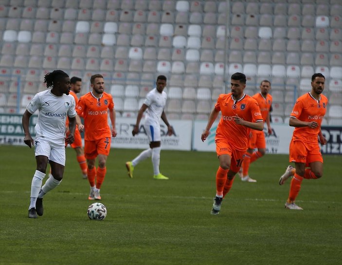 Başakşehir, deplasmanda BB Erzurumspor'u 2 golle mağlup etti