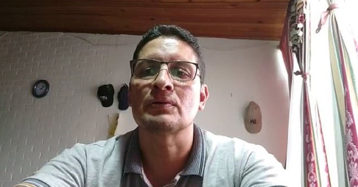 Kolombiya'da açık unuttuğu kamera öğretmenin başını yaktı