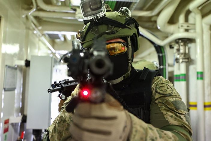 'Timsahlar' Mavi Vatan'daki zorlu görevlere böyle hazırlanıyor